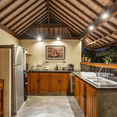 Villa Lina By Optimum Bali Villas Canggu Exterior foto